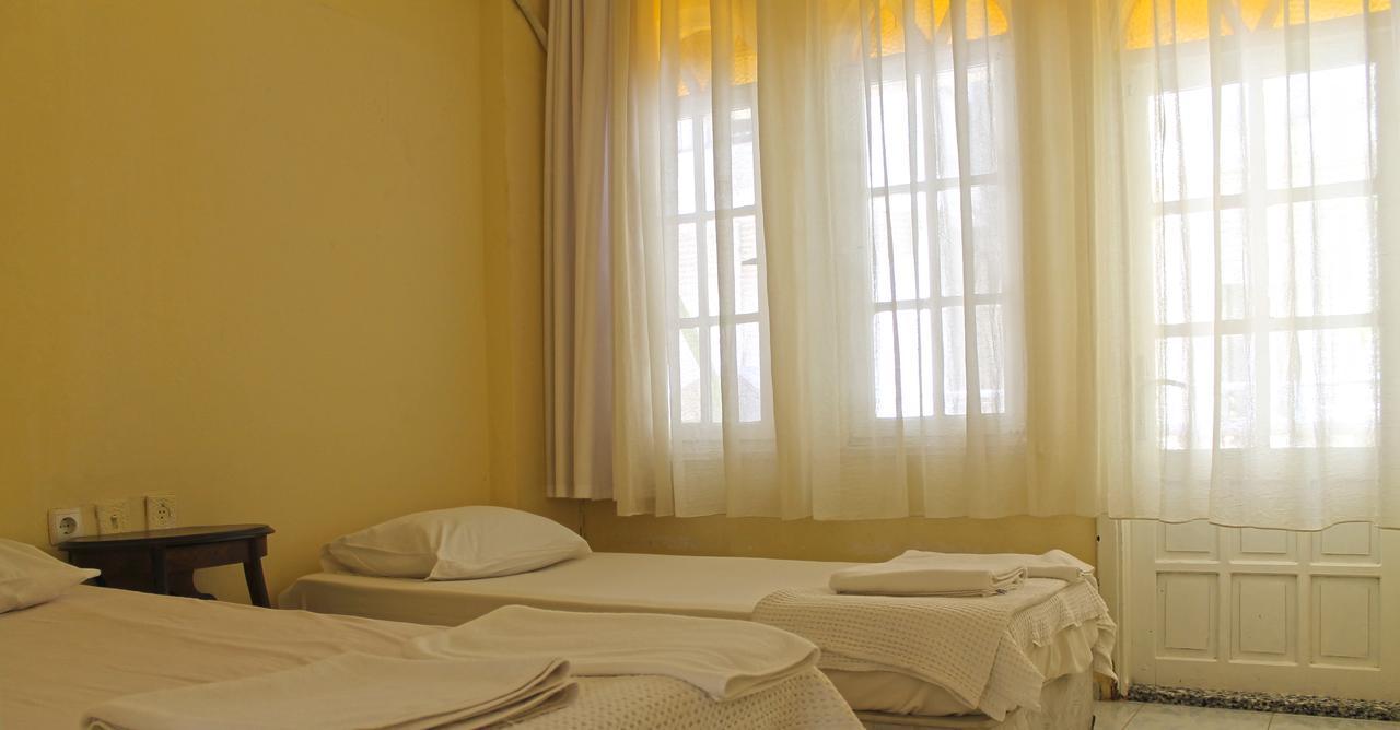 Dm Hotel Marmaris Esterno foto